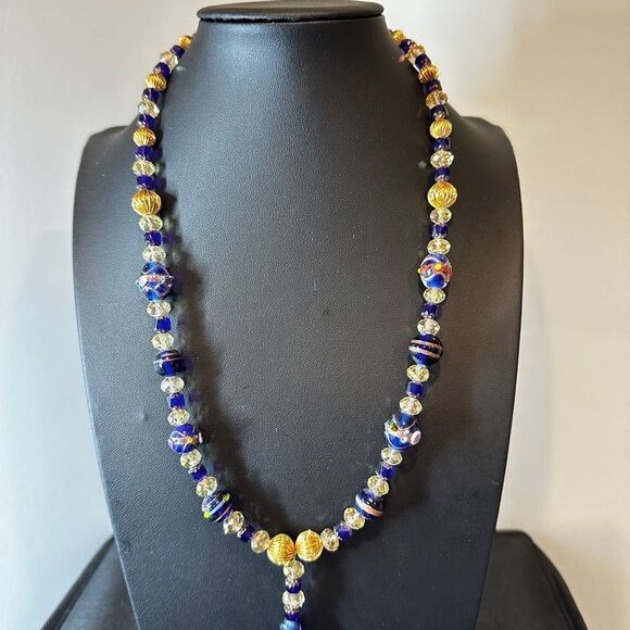 21" of all Glass, faceted crystal and gold accent beads necklace! - Picture 9 of 14
